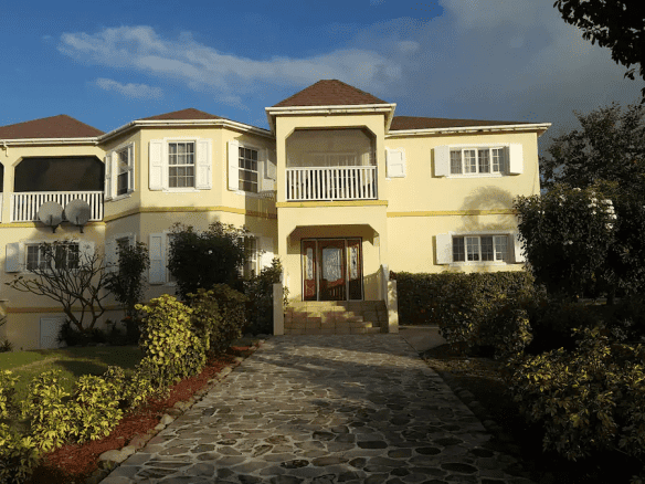 17 Degrees North Realtors luxury beachfront property, stunning modern home in Nevís, perfect for real estate investment, vacation home, and primary residence in a desirable coastal community.