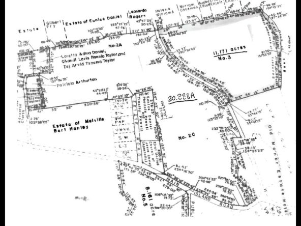 Prime real estate lot map in Evist, ideal for building custom homes, with detailed boundary measurements and adjacent property information. Perfect for real estate development or investment.